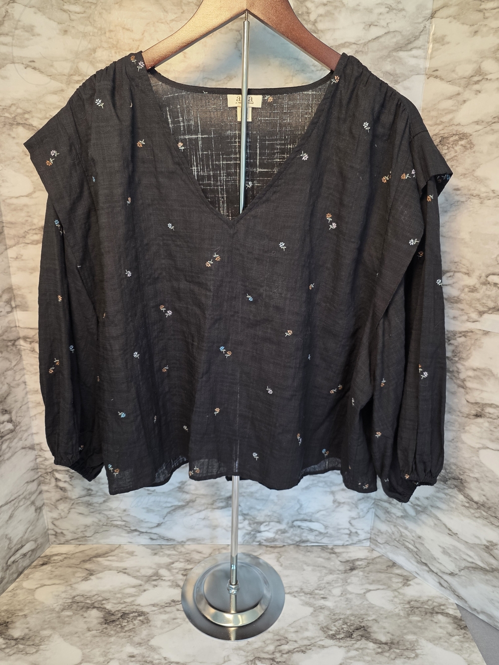 A.n.a Top Women Black Floral Long Sleeve V Neck Lightweight Blouse PXXL